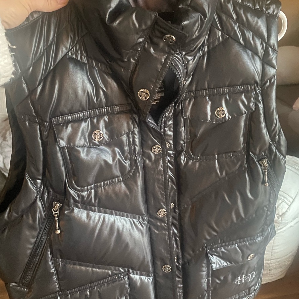 Black shiny Harley Davidson puffer vest size large
